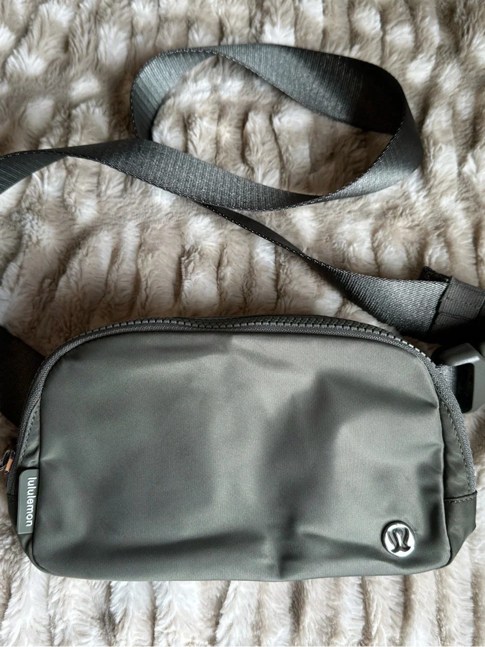 lululemon athletica Olive Green Crossbody Sling Bag 1L